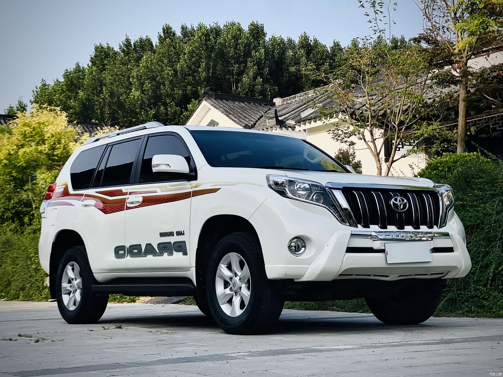 Toyota Prado, 2012 3