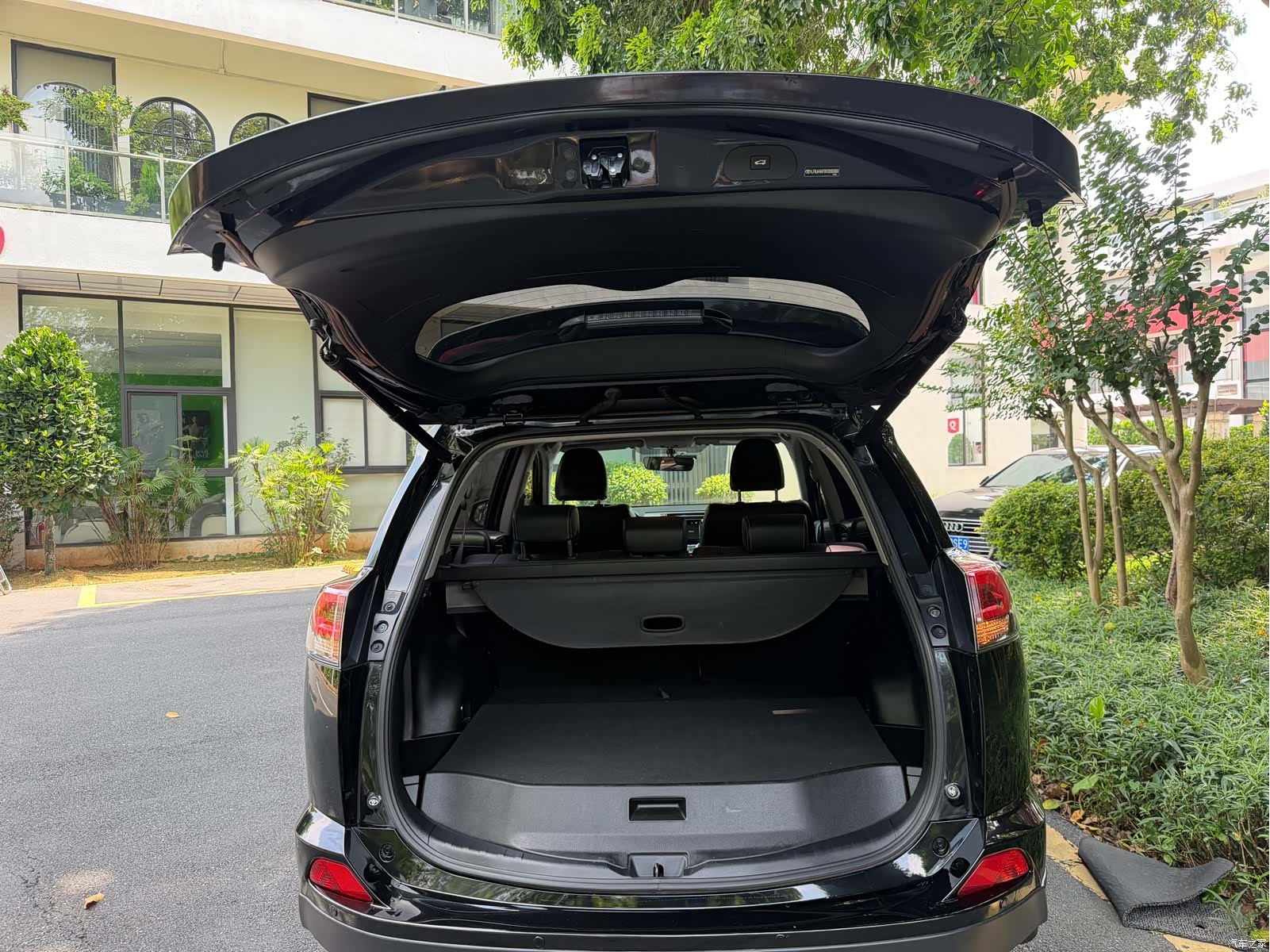 Toyota RAV4, 2017 12