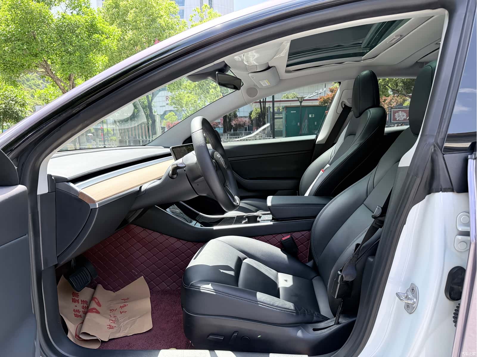 Tesla Model 3, 2020 6