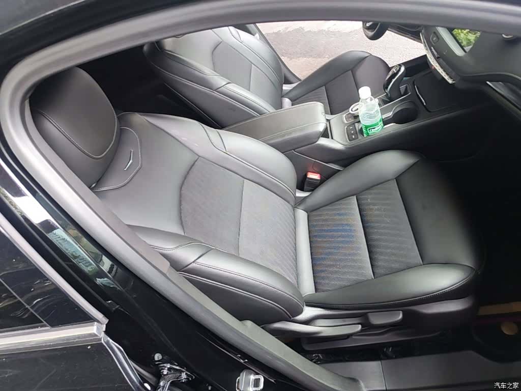 Cadillac XT4, 2021 25
