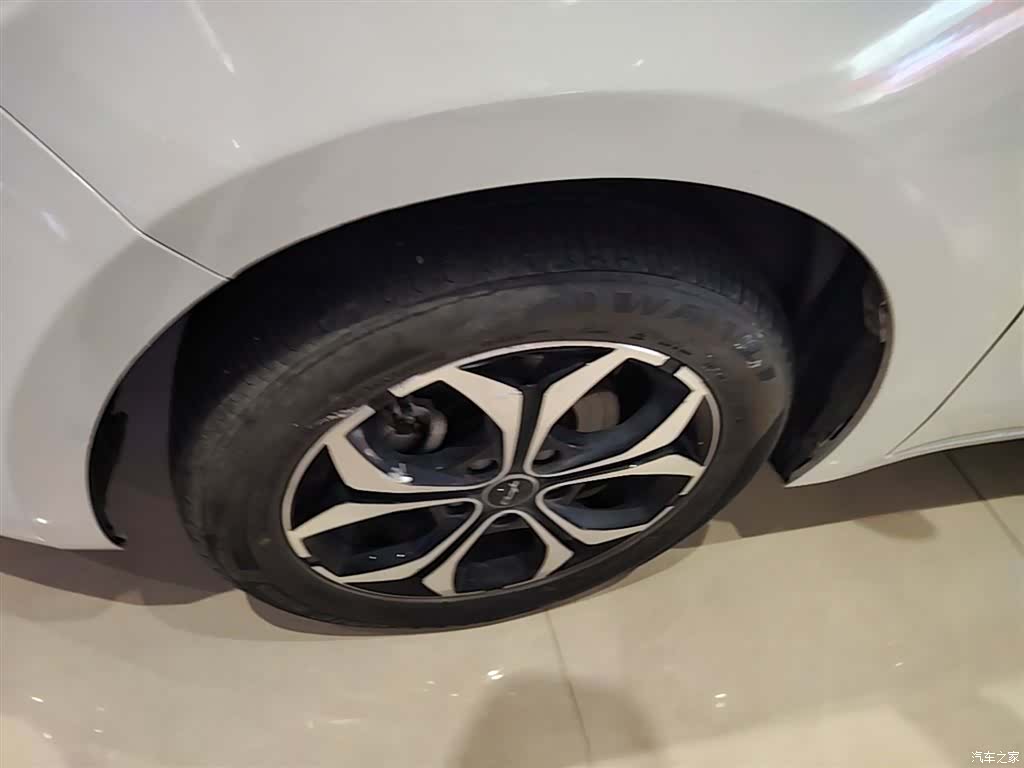 BAIC A6, 2021 23