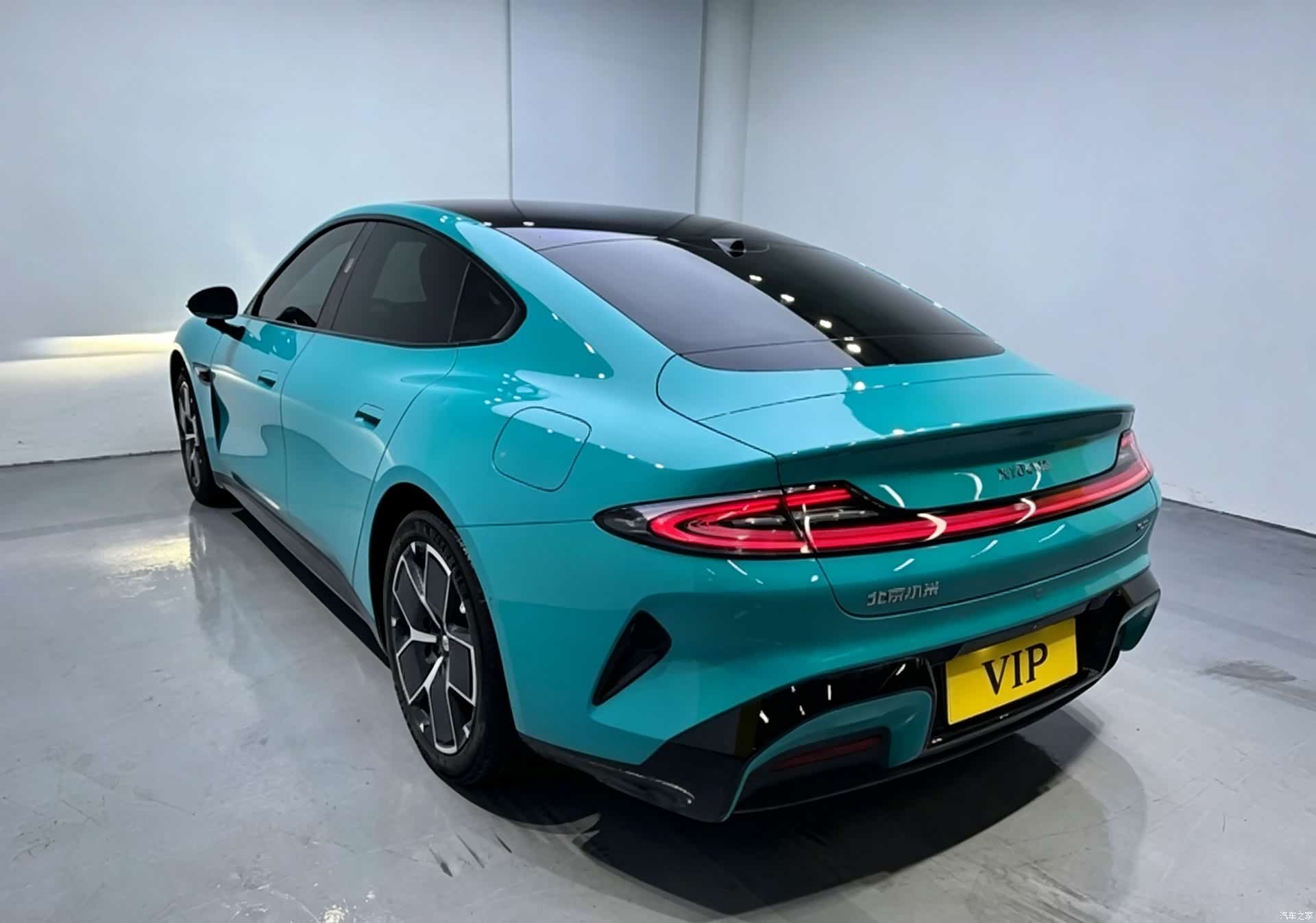 Xiaomi SU7, 2024 6
