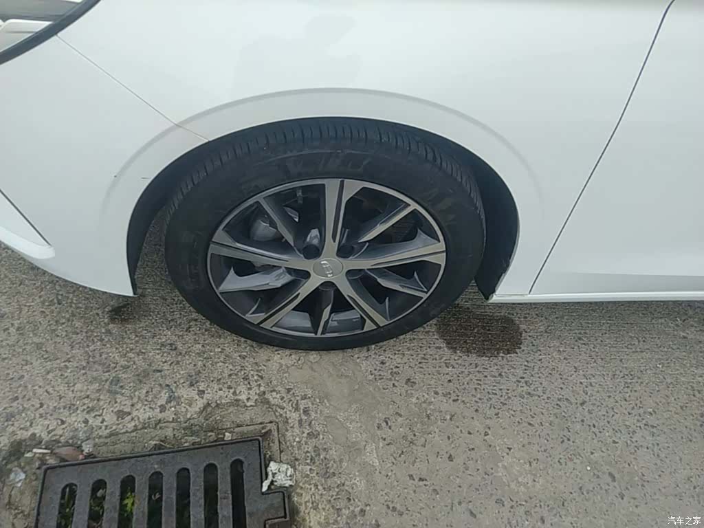 Geely Emgrand, 2023 23