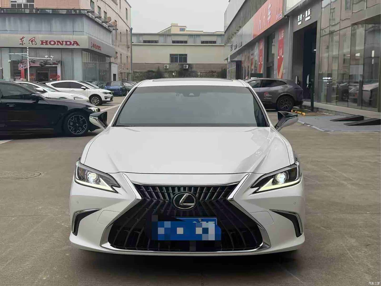 Lexus ES, 2024 2