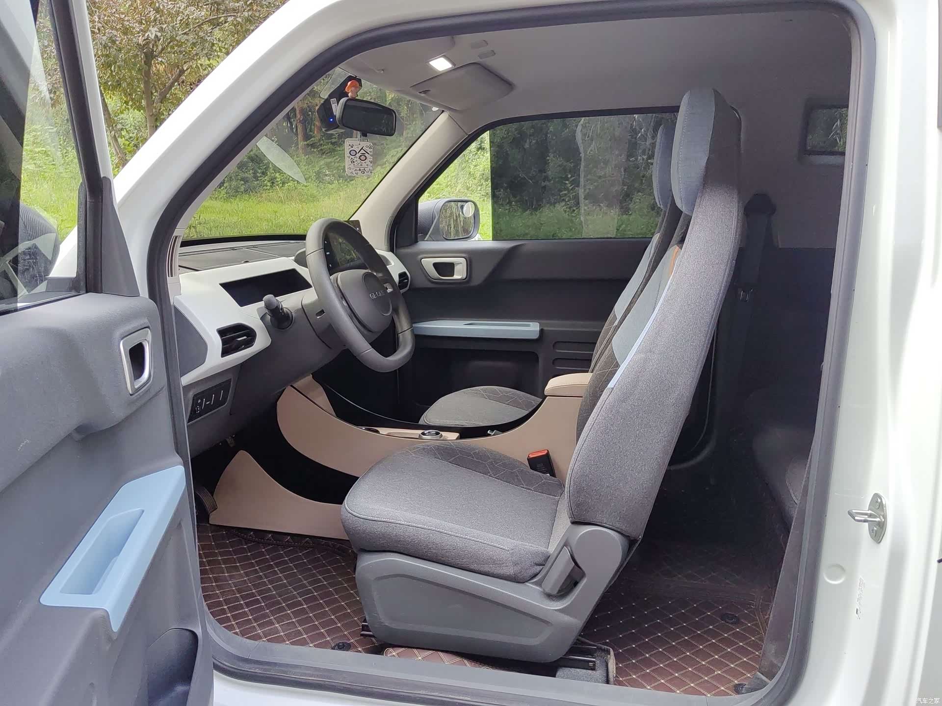 Geely Panda, 2025 4