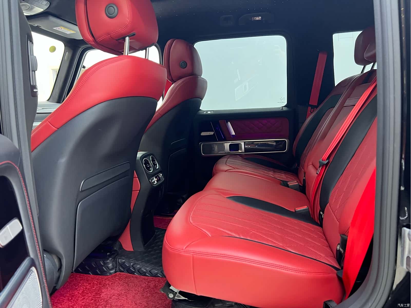 Mercedes-Benz G-Class, 2022 19