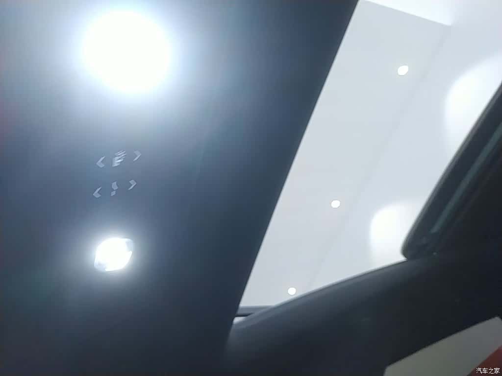 Wuling Starlight, 2025 18