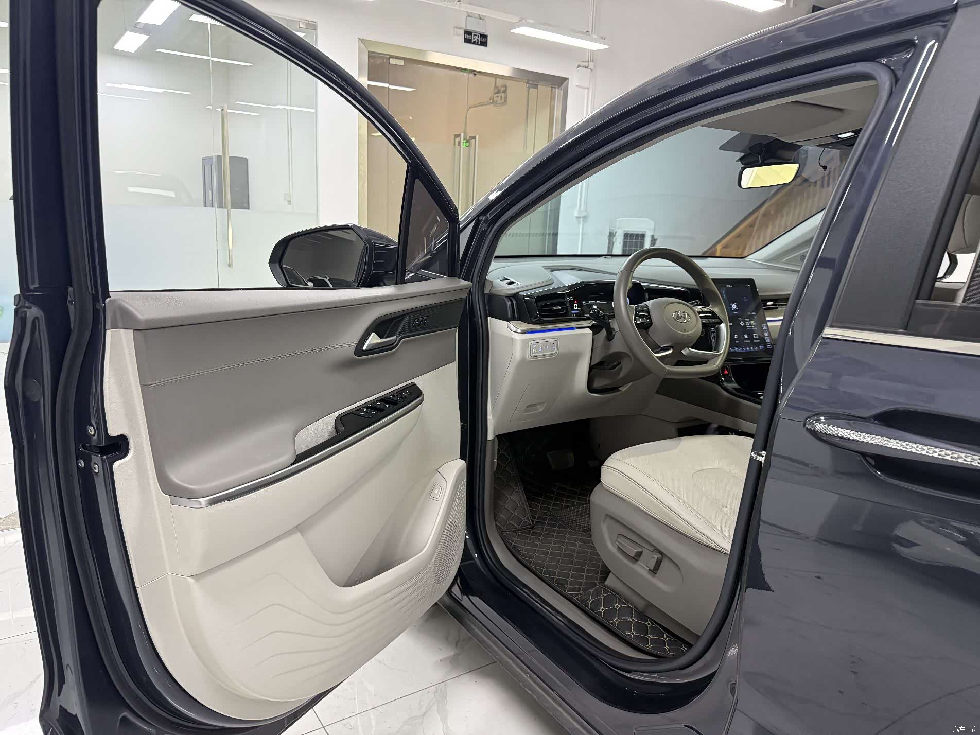 Hyundai Custo, 2022 8