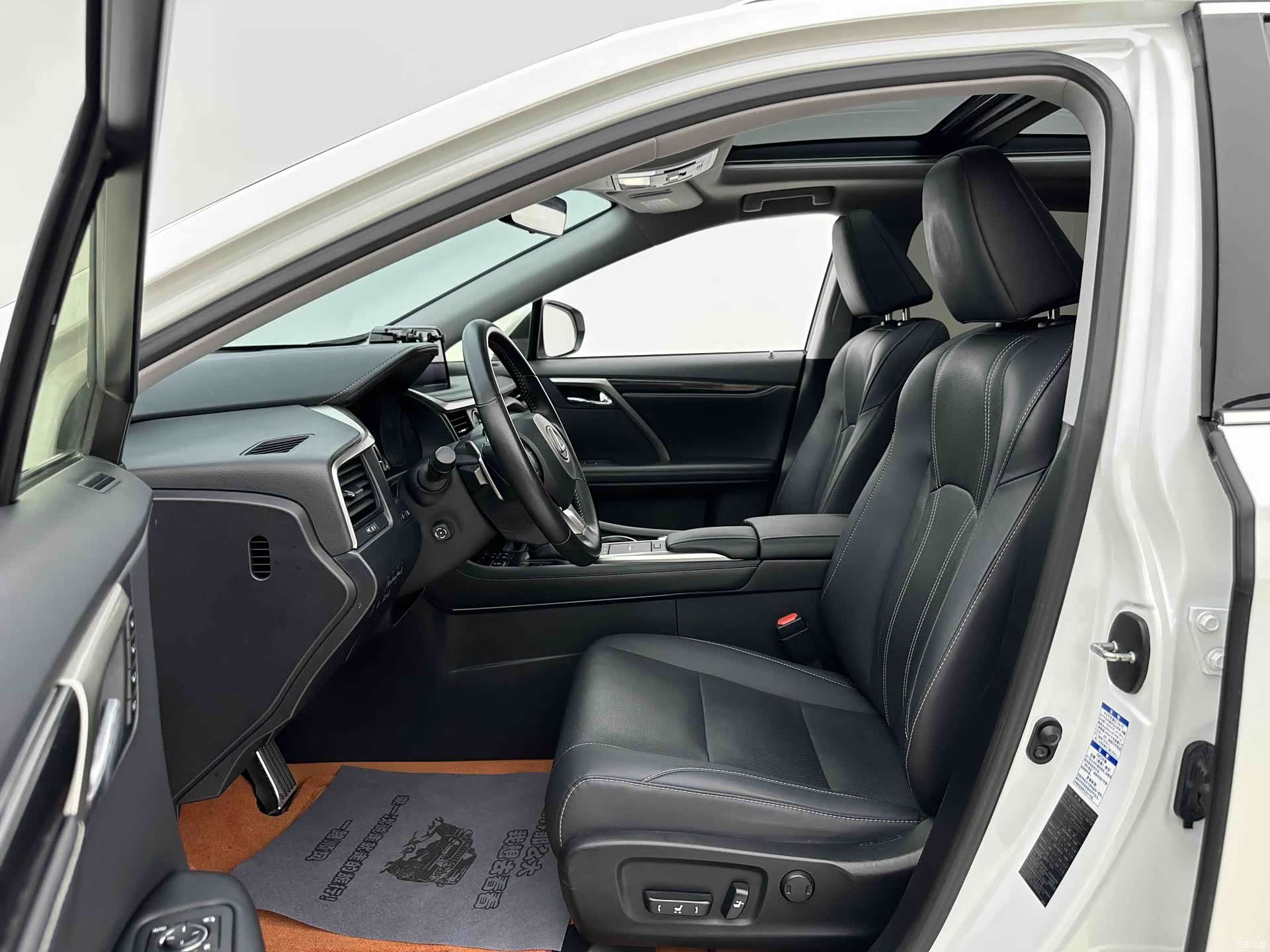 Lexus RX, 2022 8