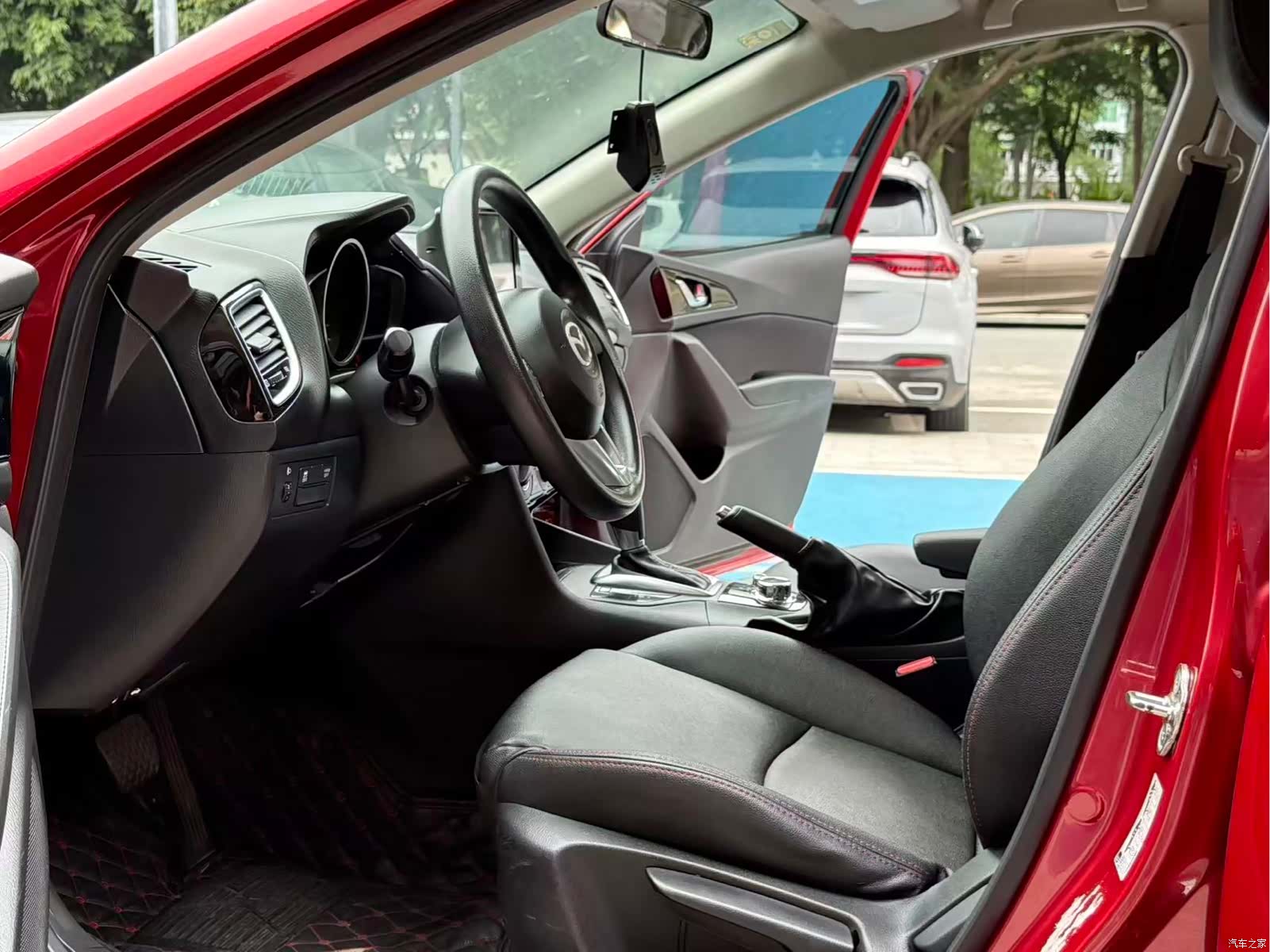 Mazda Mazda3, 2016 8
