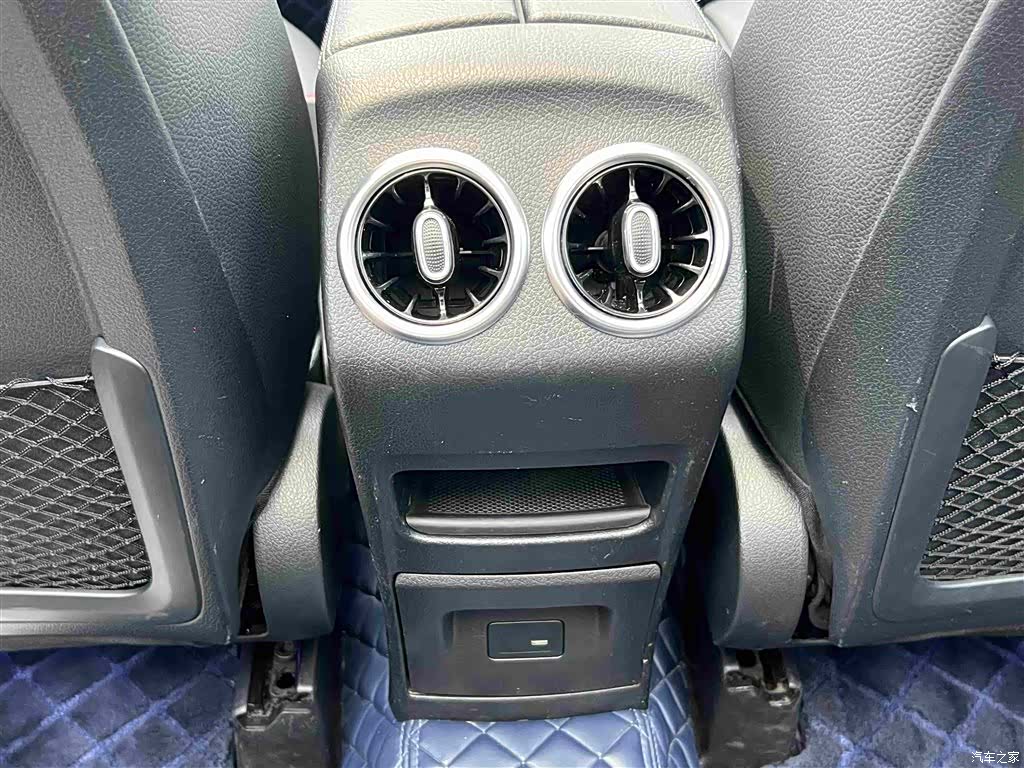 Mercedes-Benz GLB, 2021 14