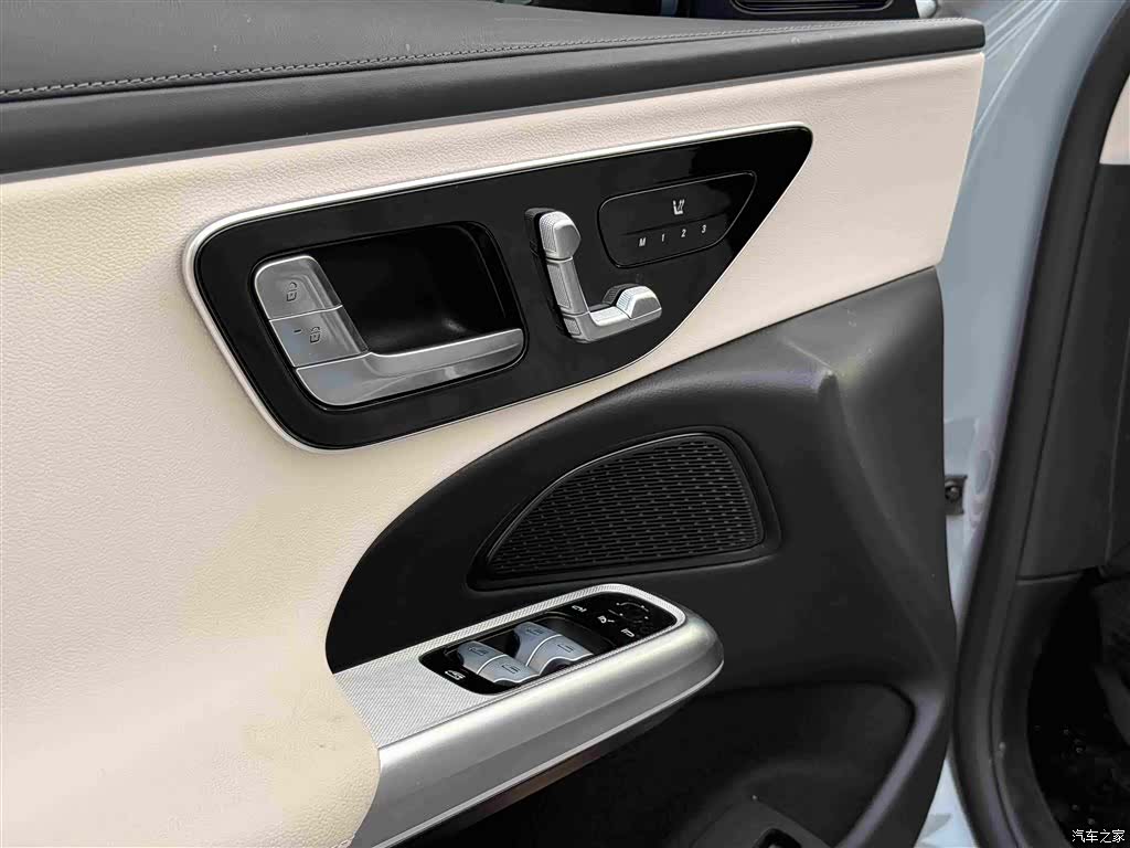 Mercedes-Benz E-Class, 2026 21