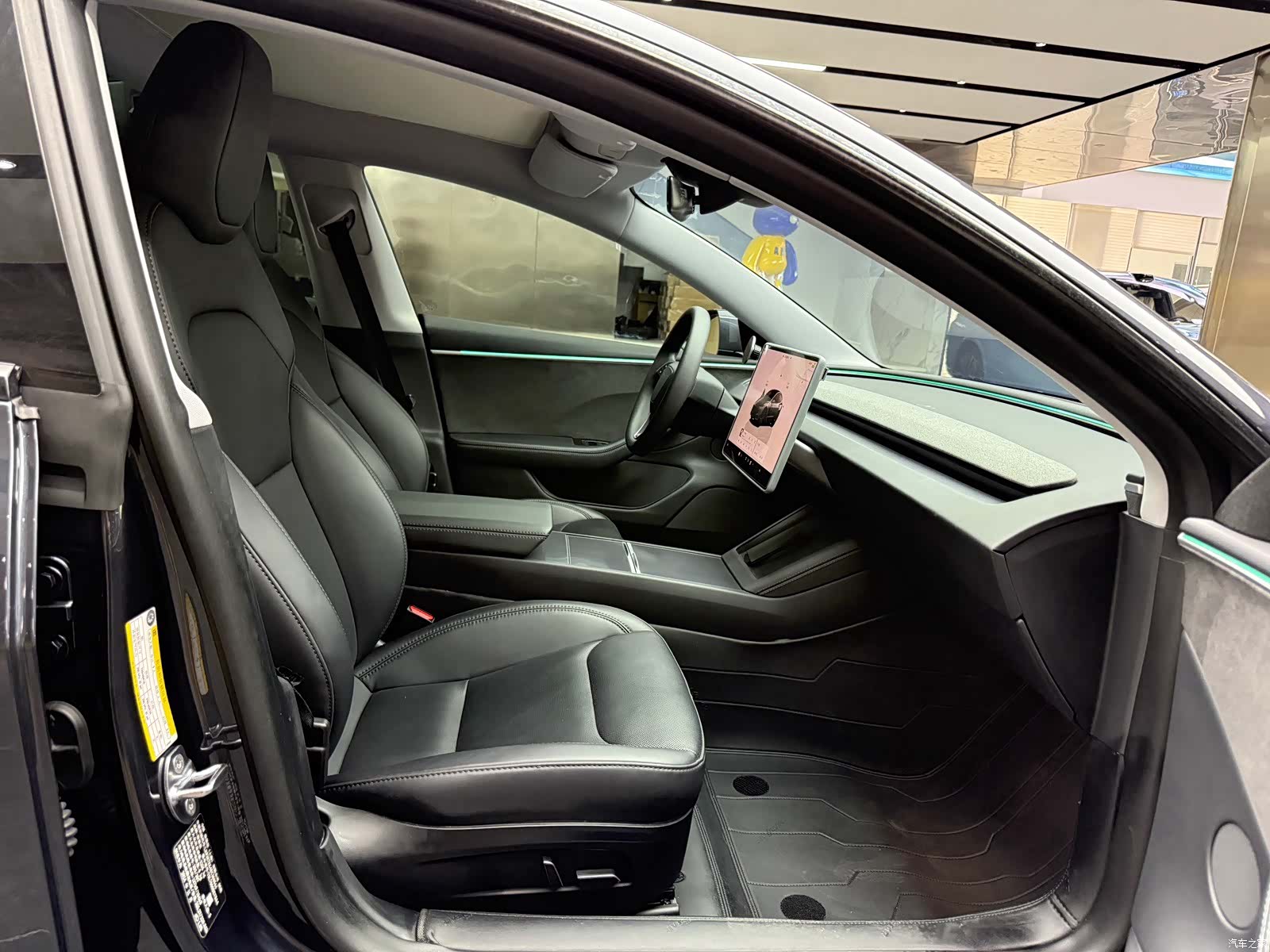 Tesla Model 3, 2024 8