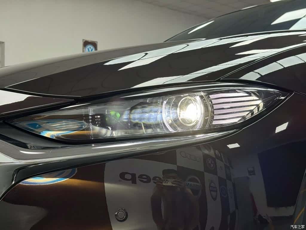 Mazda CX-4, 2023 20