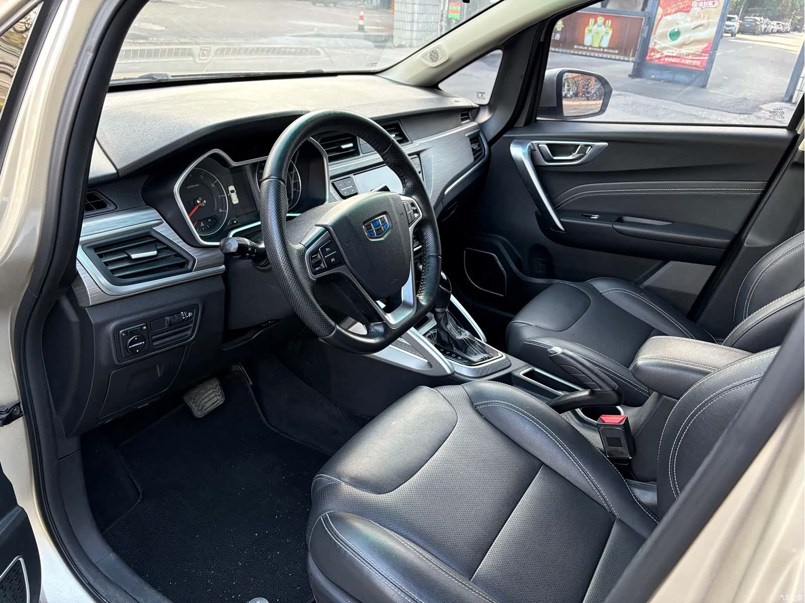 Geely X3, 2018 4