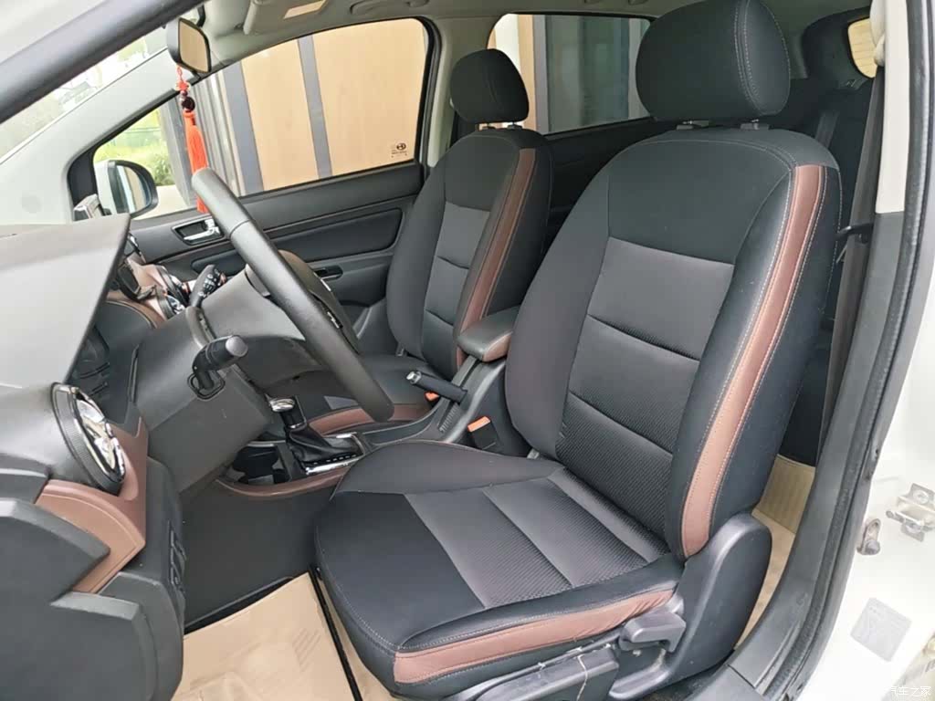 BAIC Q25, 2017 15