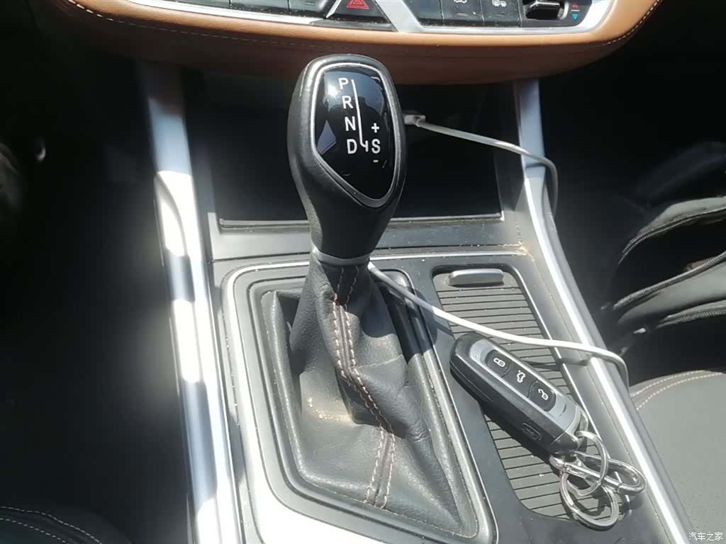 Geely X6, 2018 14