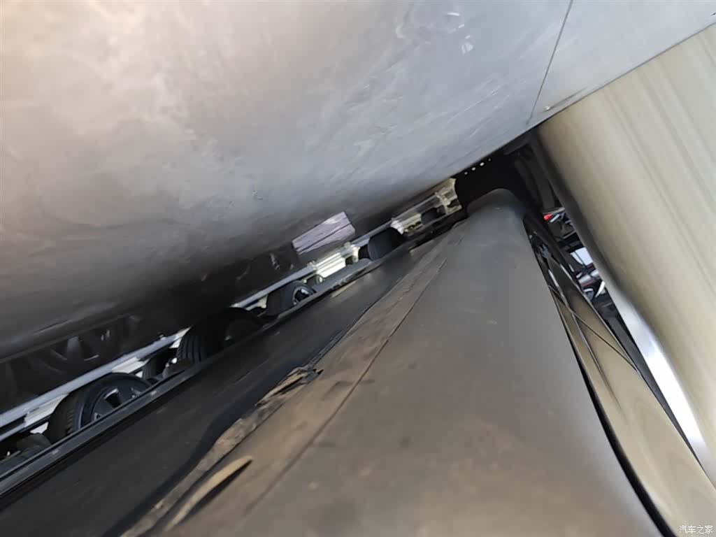Tesla Model Y, 2023 22