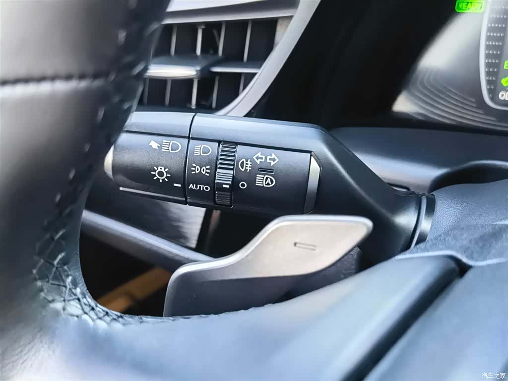 Lexus ES, 2024 23