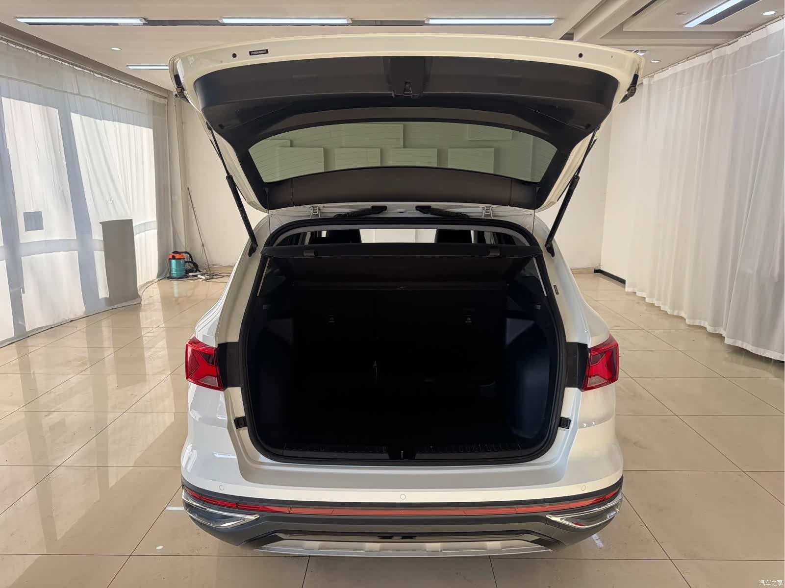 Volkswagen VS7, 2022 20