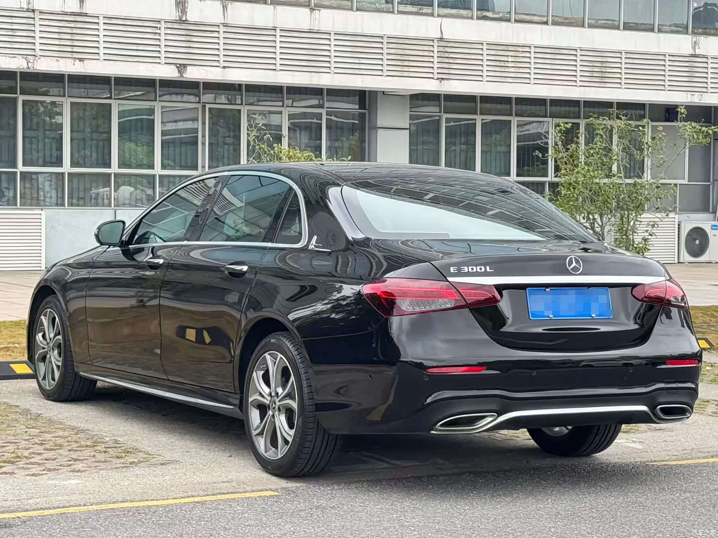 Mercedes-Benz E-Class, 2022 20