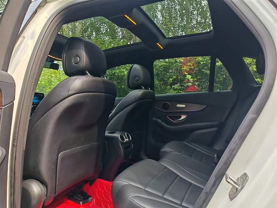 Mercedes-Benz GLC Mercedes-Benz GLC