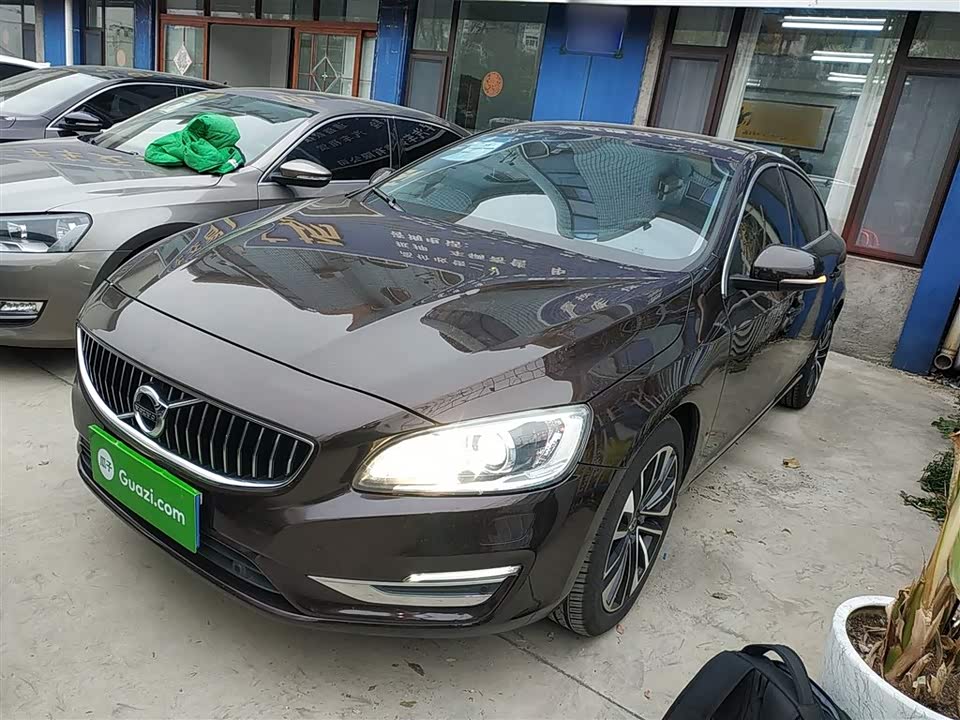 Volvo S60