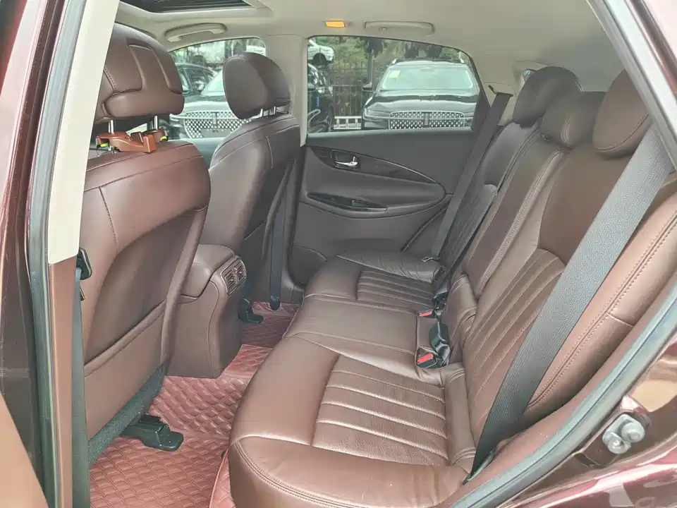 Infiniti QX50