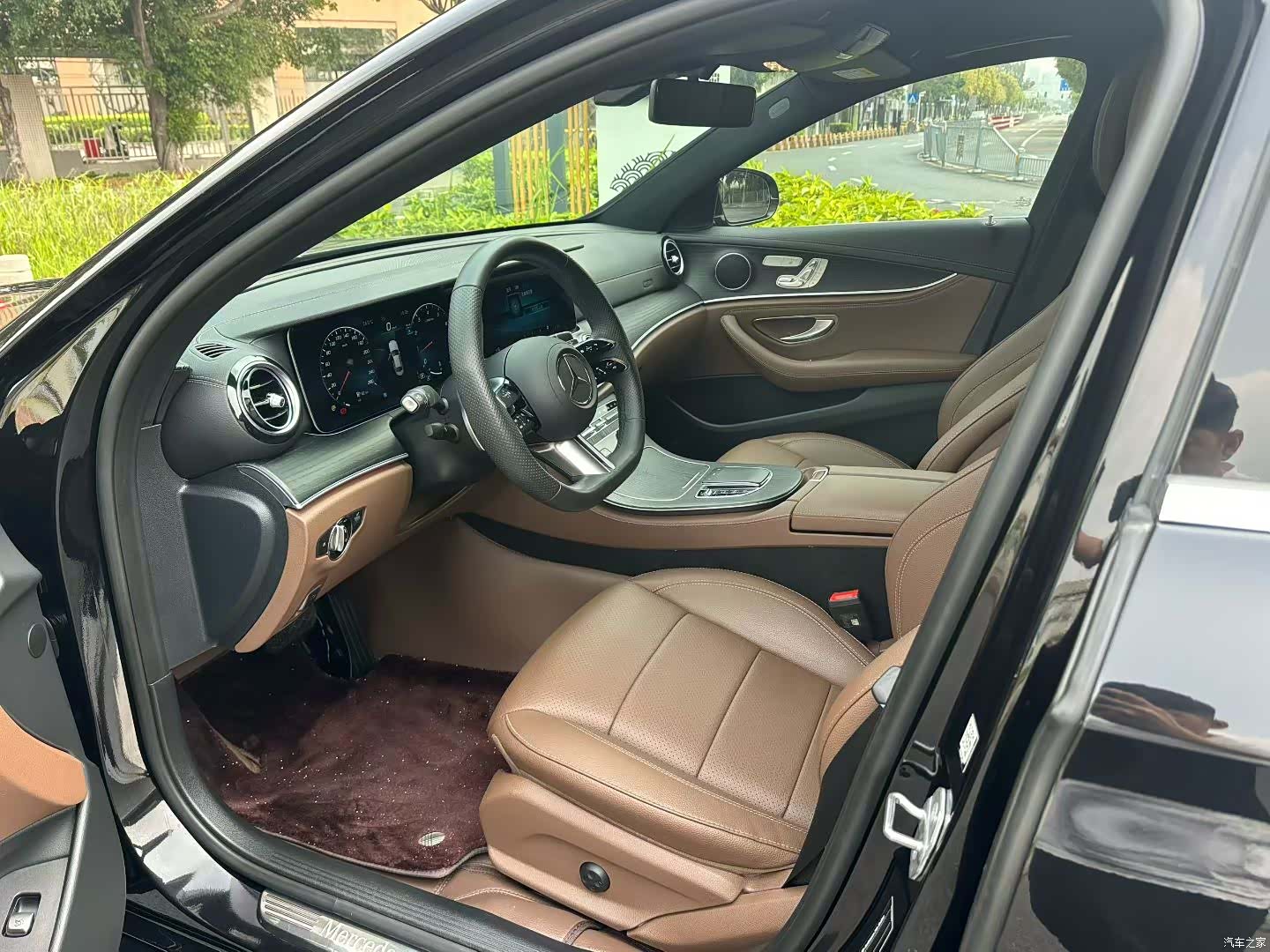 Mercedes-Benz E-Class, 2024 6
