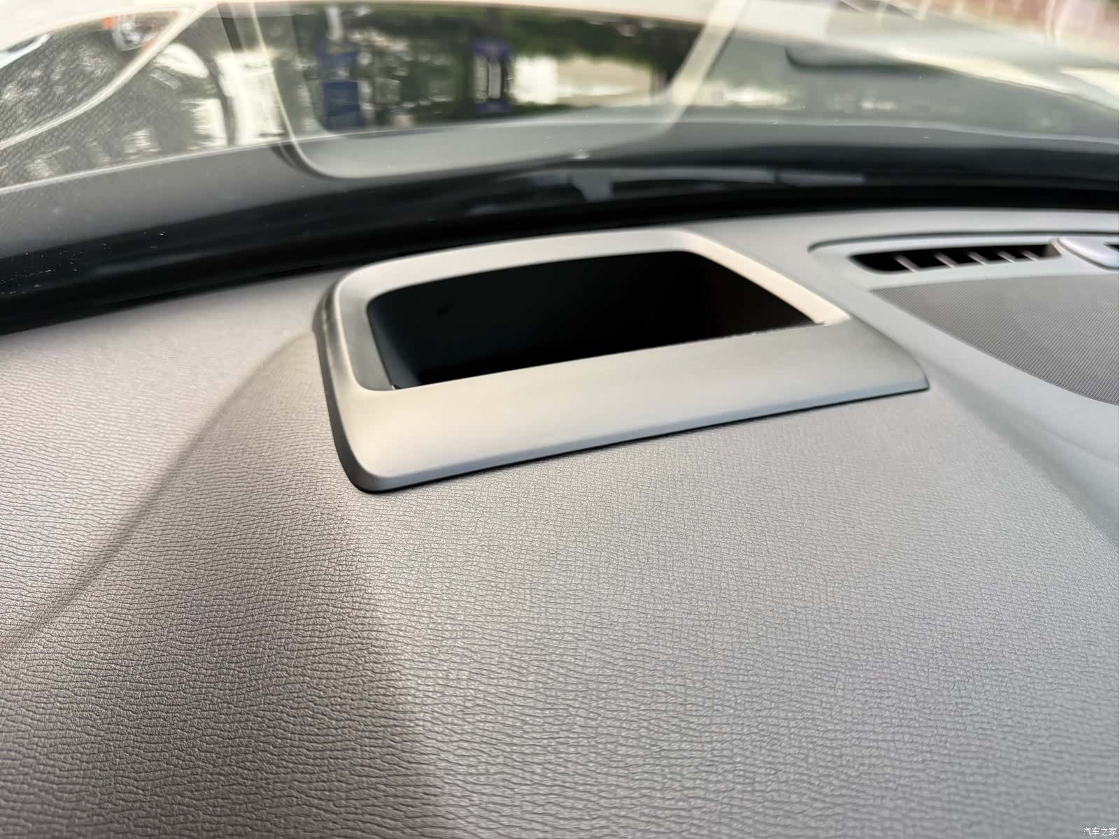 Volvo XC90, 2018 10