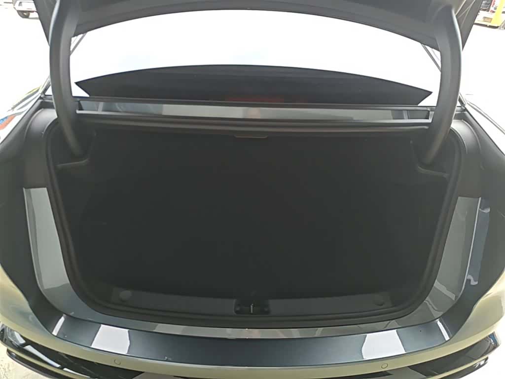 BYD Han, 2025 19