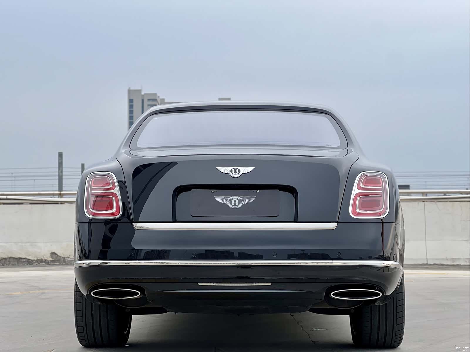 Bentley Mulsanne, 2017 13