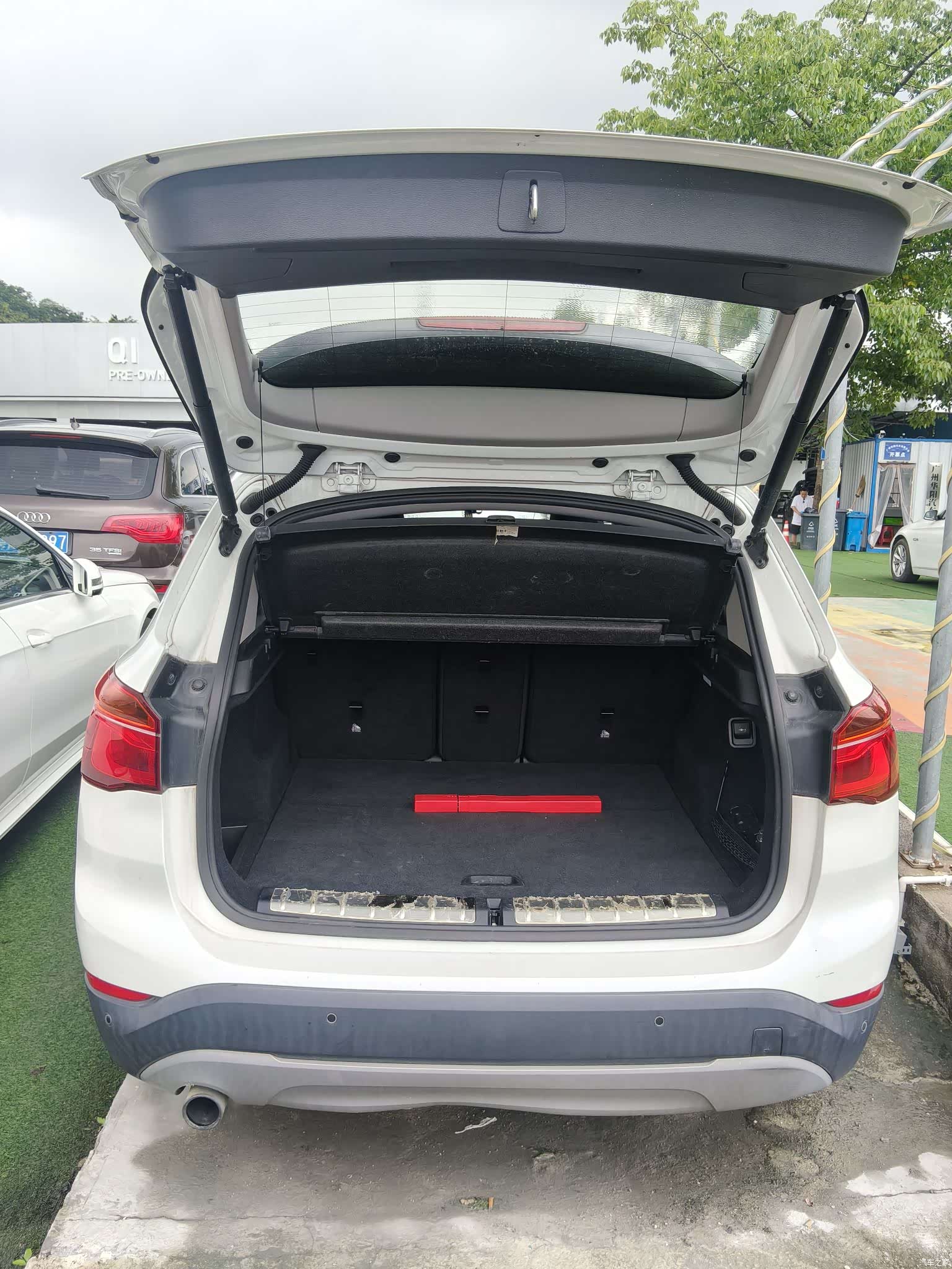 BMW X1, 2018 все фото