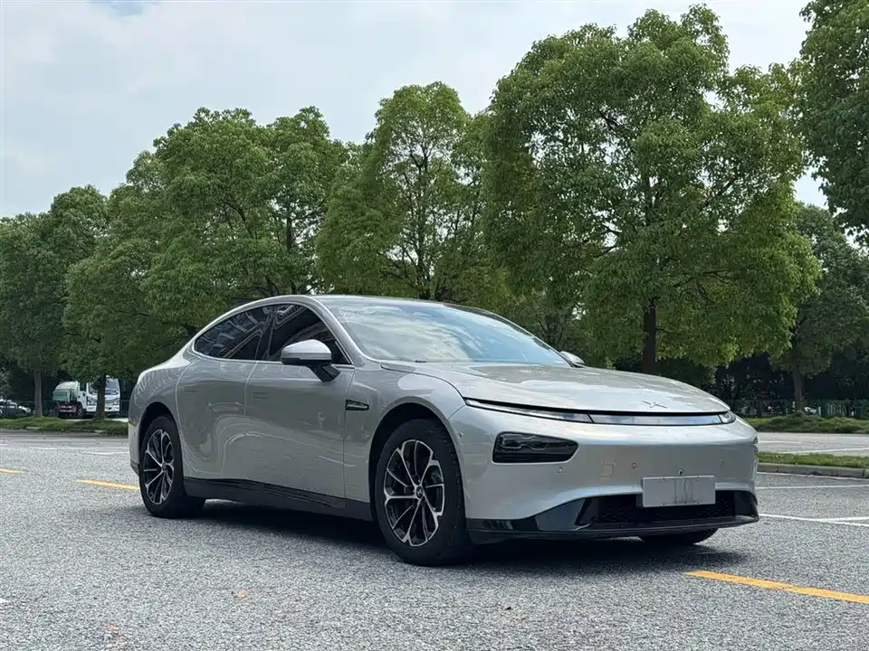 XPENG P7