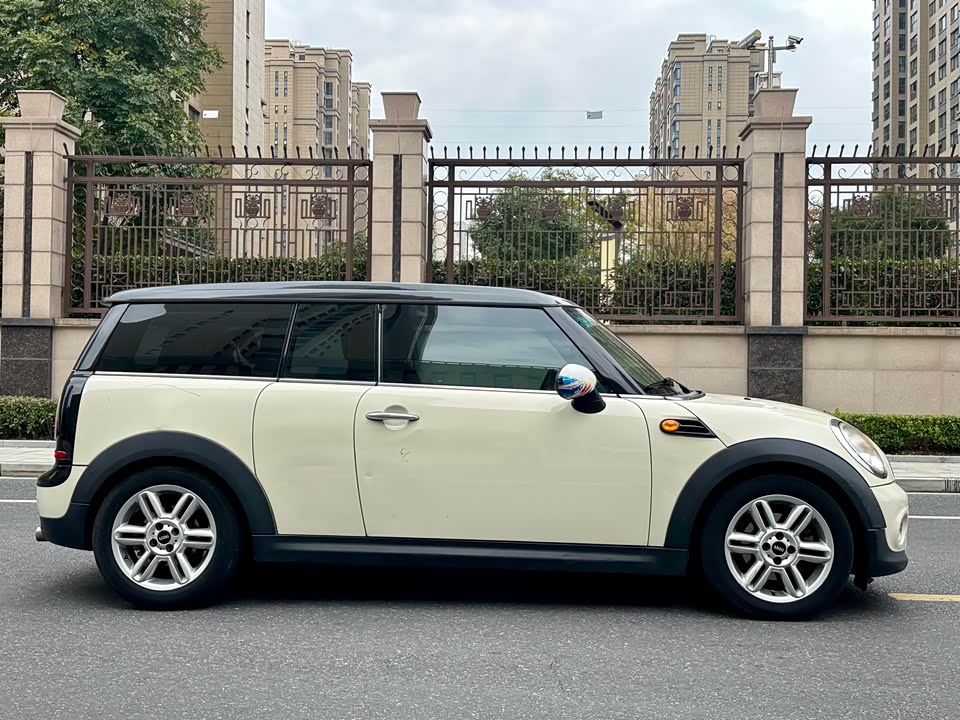MINI CLUBMAN
