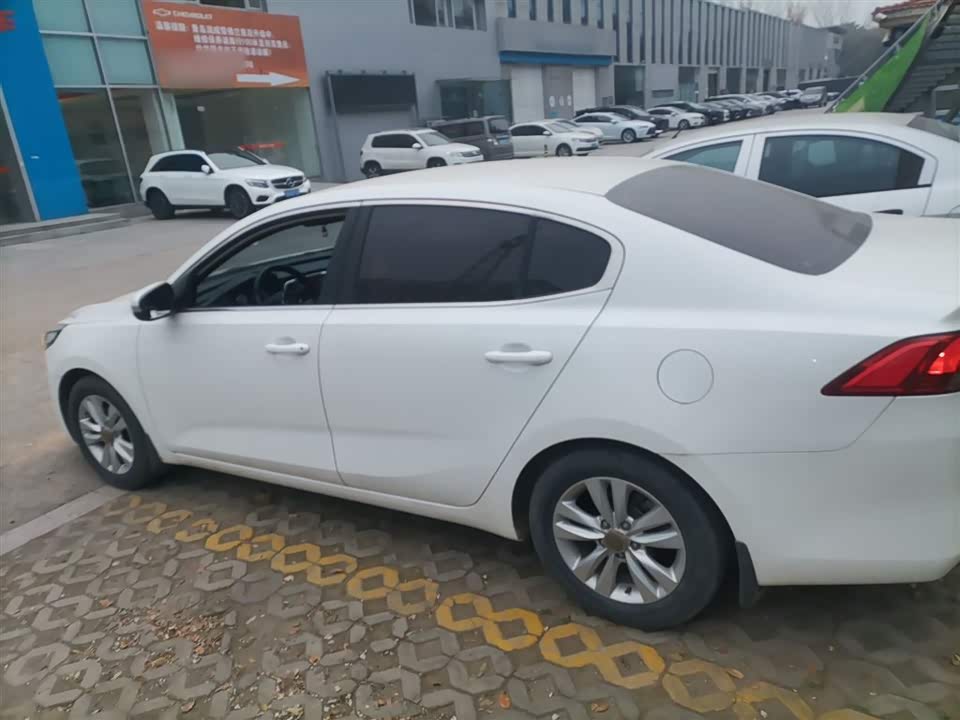 Kia K4