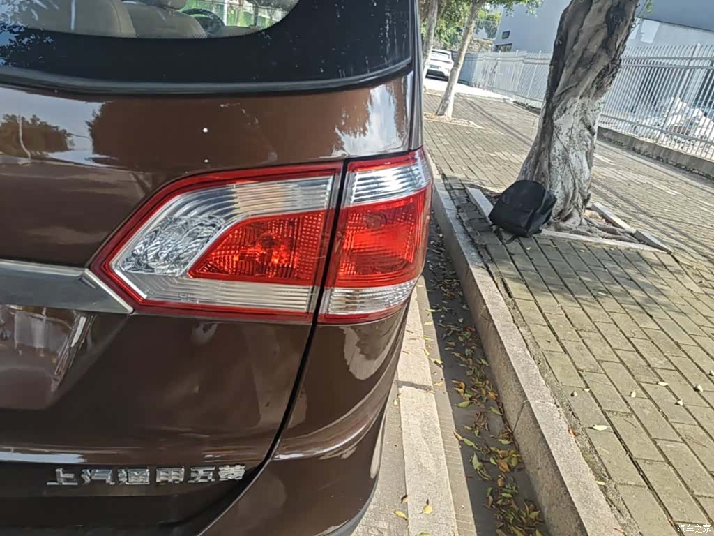 Wuling 730, 2015 8