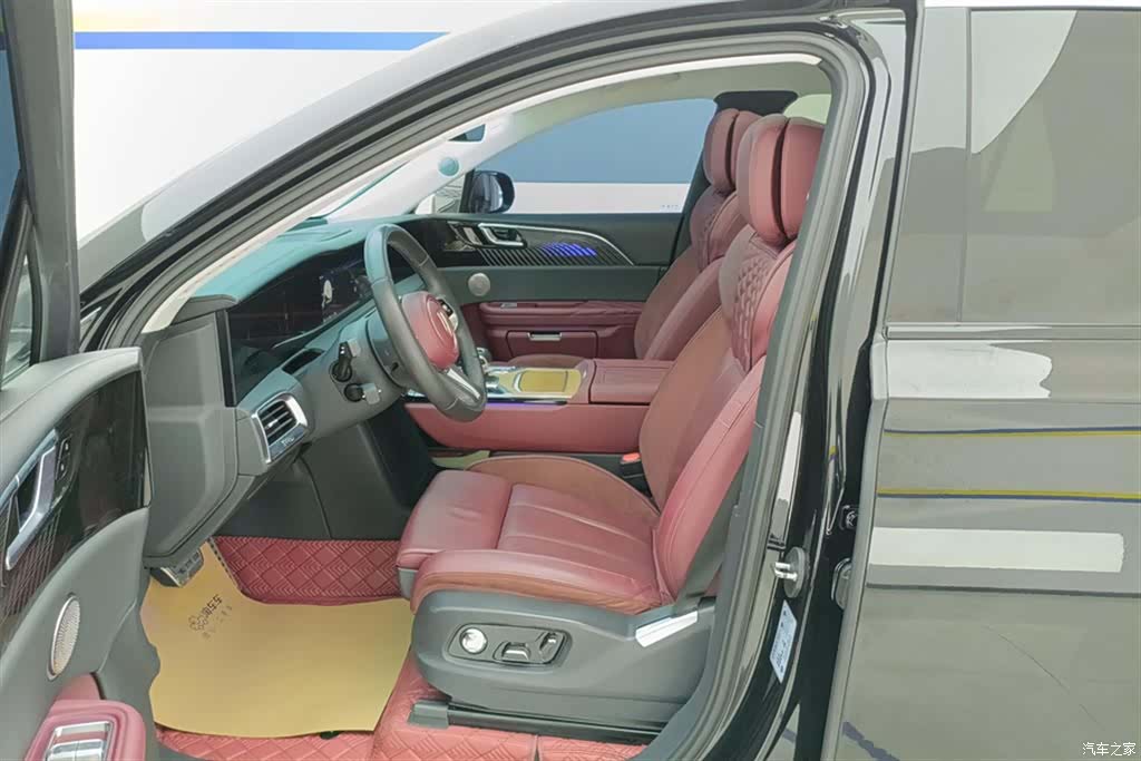 Hongqi E-HS9, 2023 9