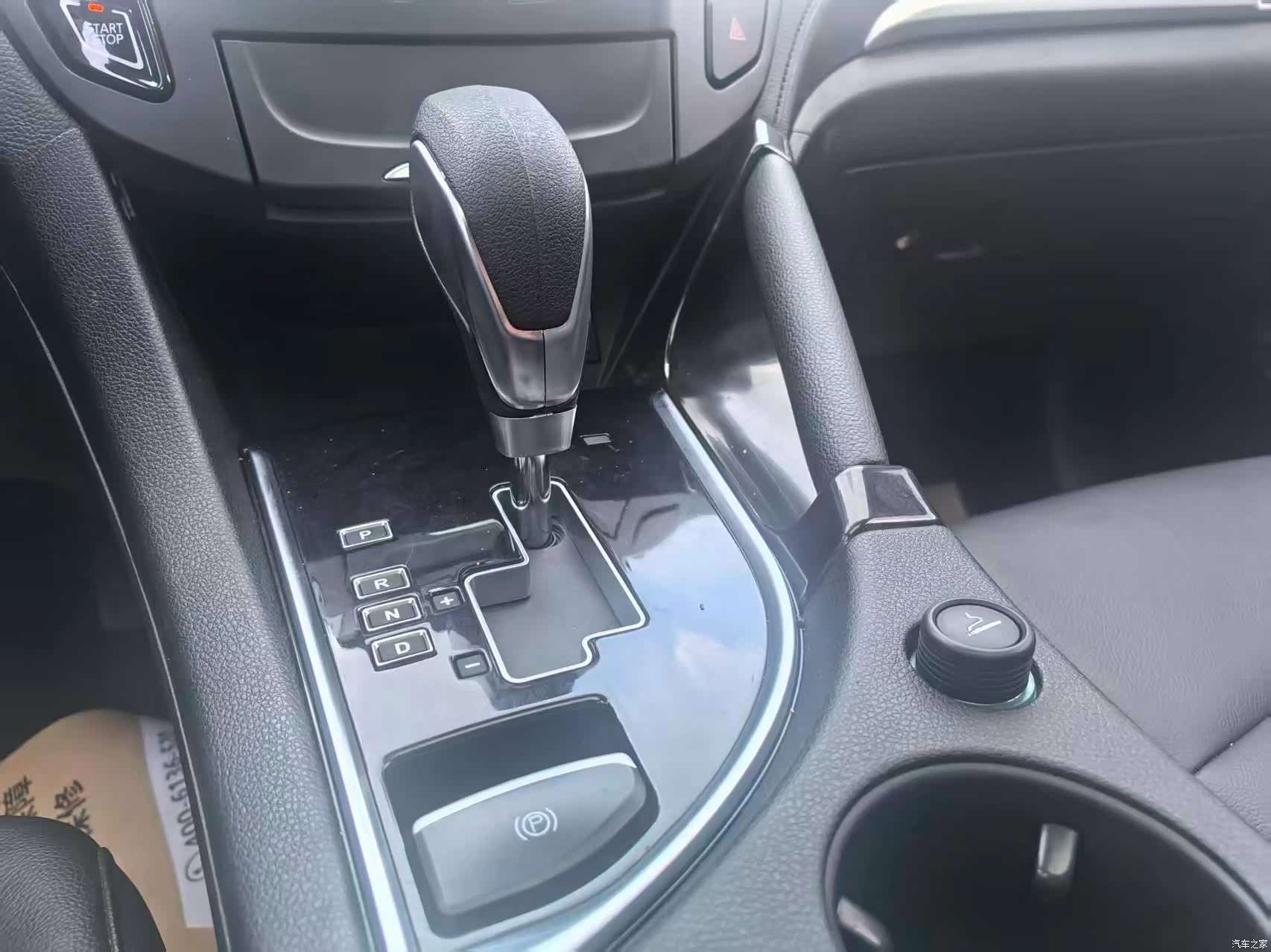 DongFeng AX7, 2016 6
