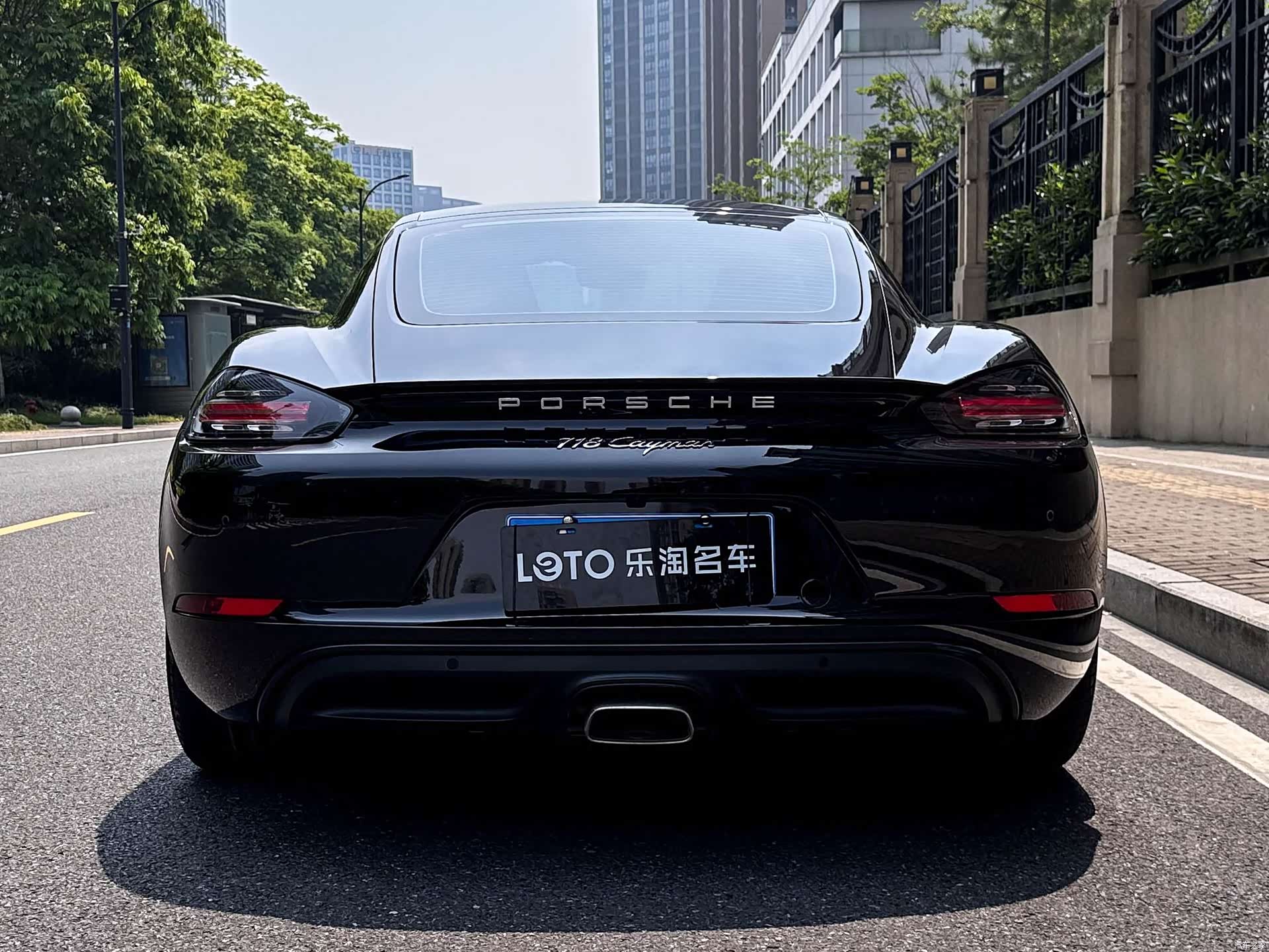Porsche Cayman, 2022 все фото