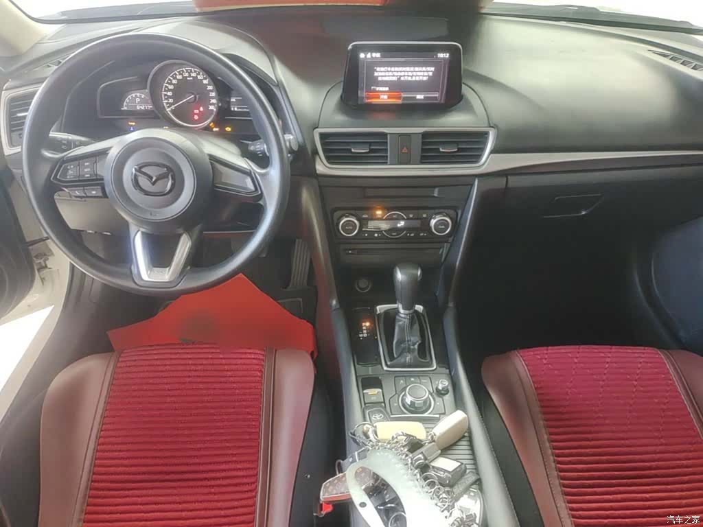 Mazda Mazda3, 2018 10