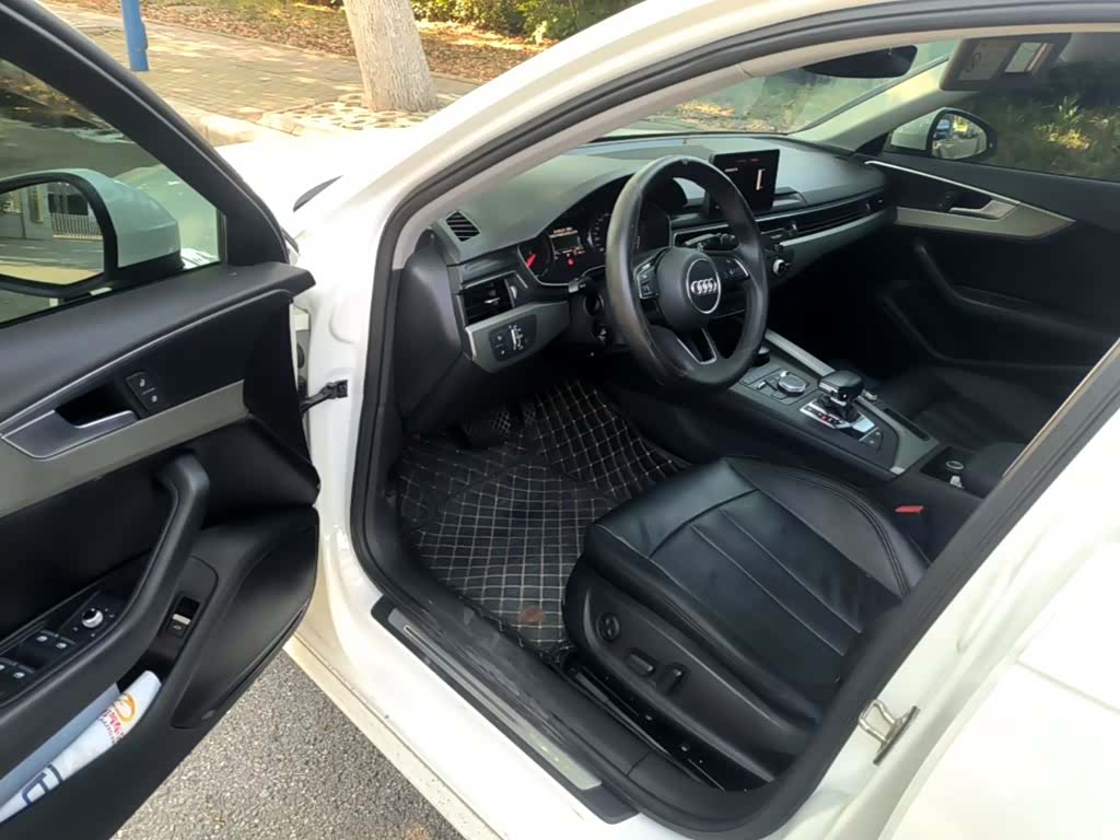 Audi A4L, 2018 16