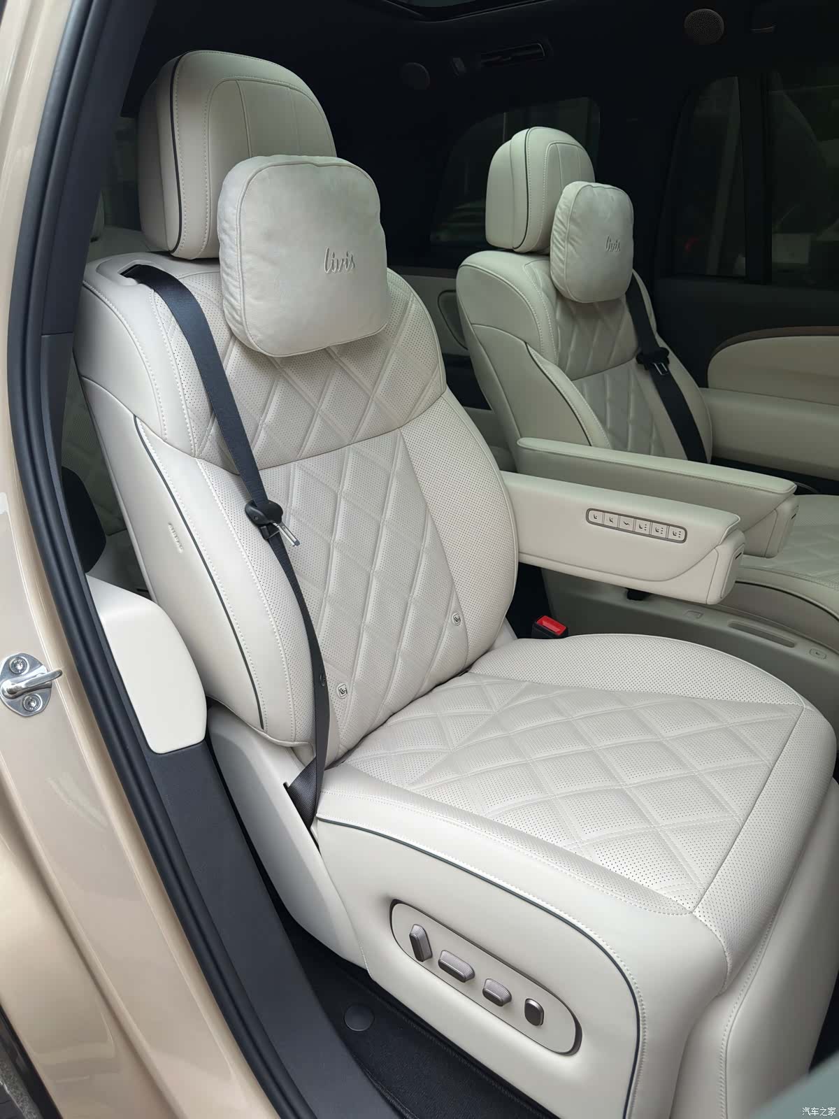 Li Auto L9, 2026 16