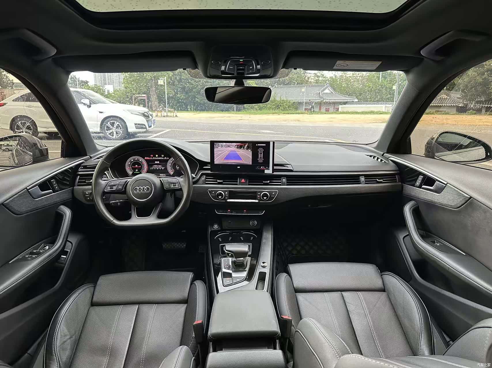 Audi A4L, 2023 все фото