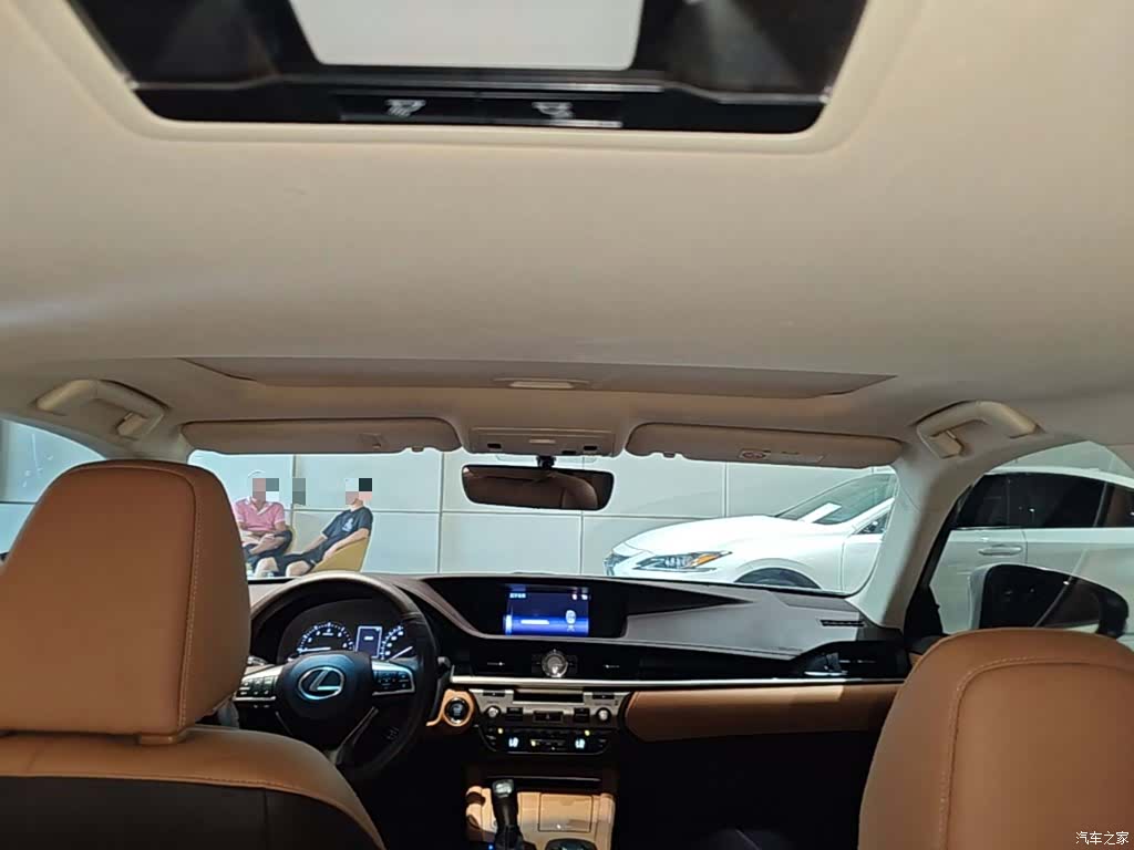 Lexus ES, 2018 18