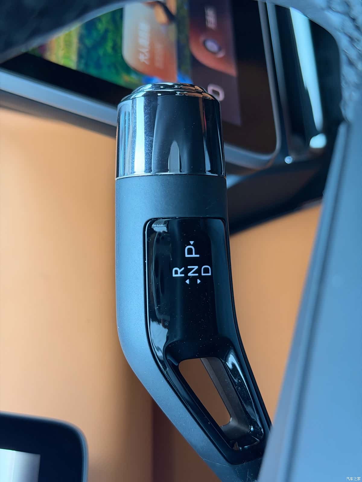 LEVC L380, 2024 12