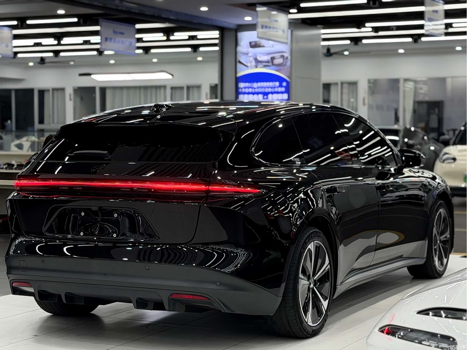 NIO ET5, 2024 6