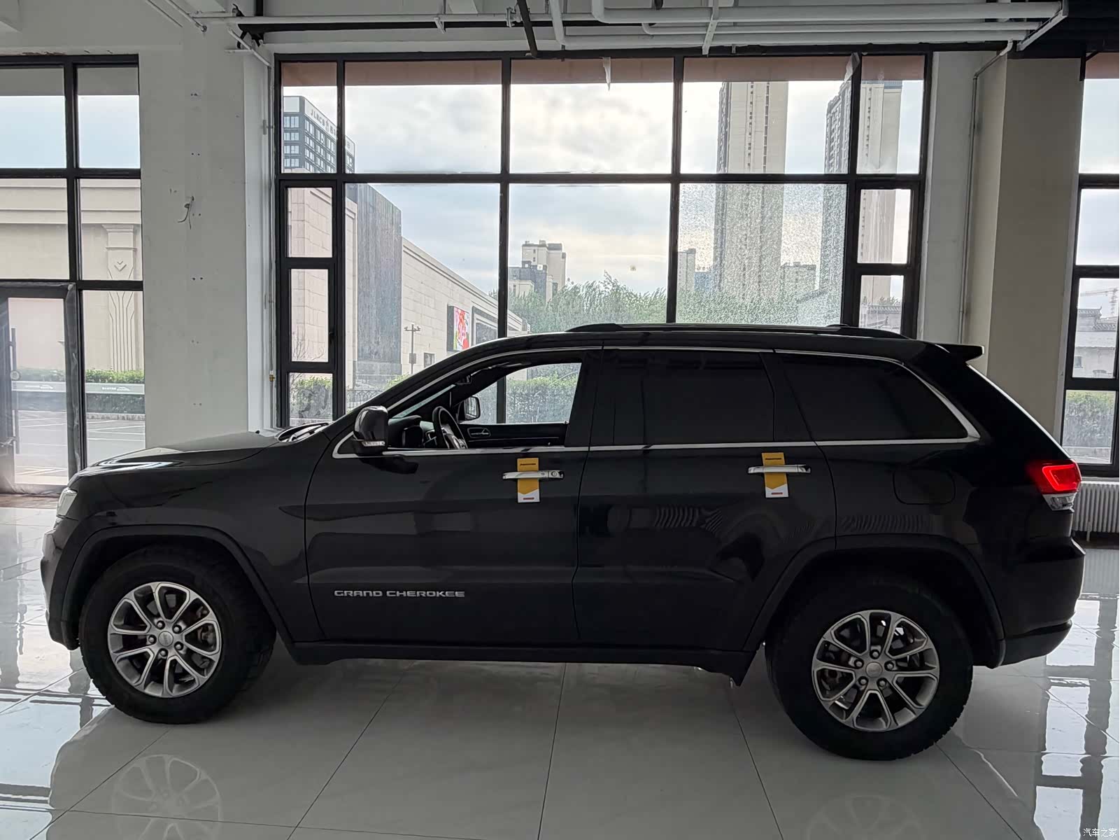 Jeep Grand Cherokee, 2017 все фото