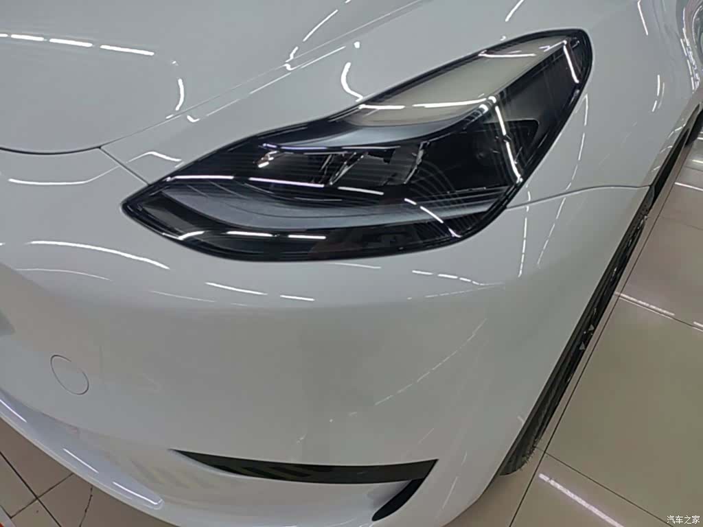 Tesla Model Y, 2024 24