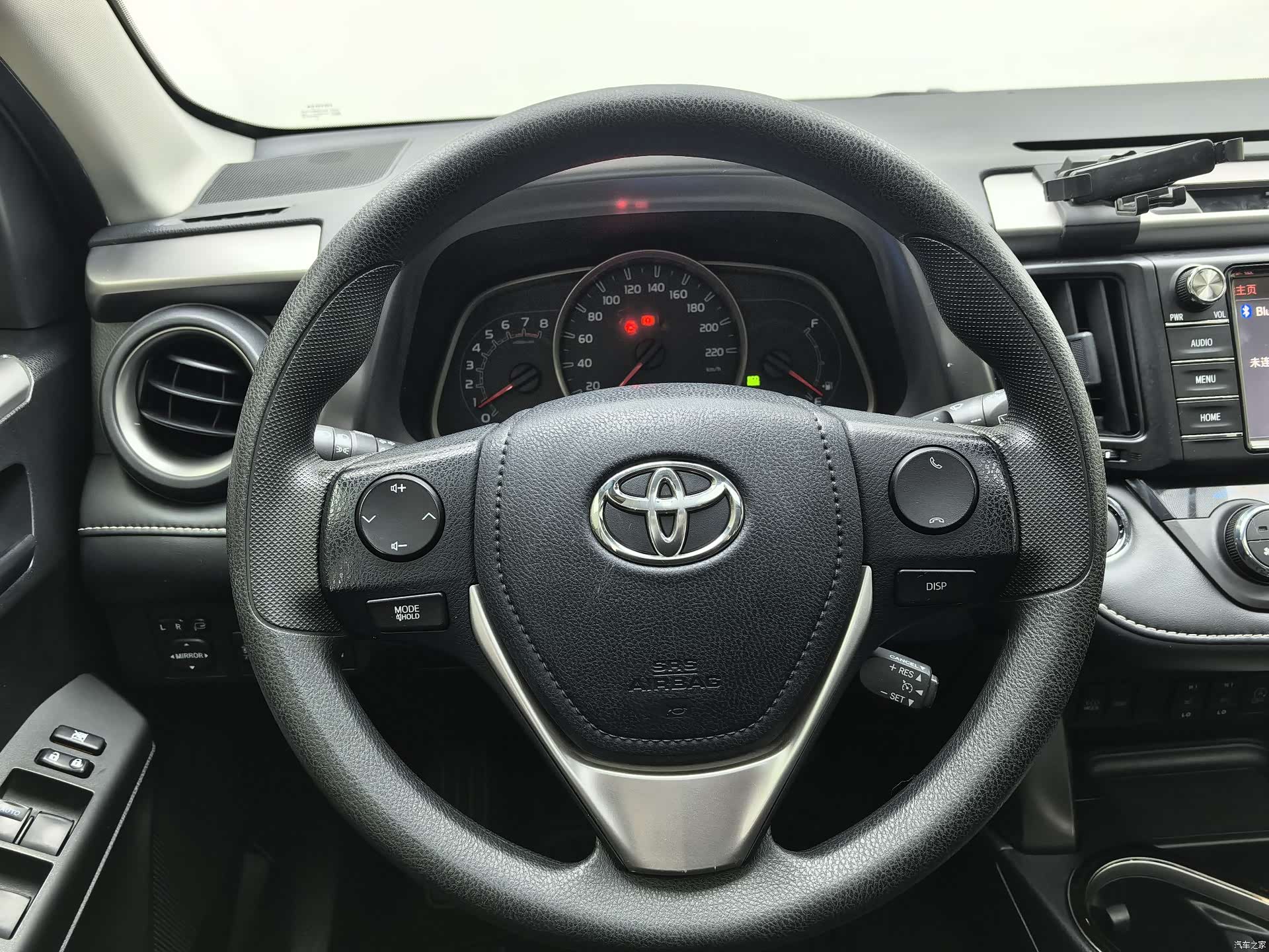 Toyota RAV4, 2017 11